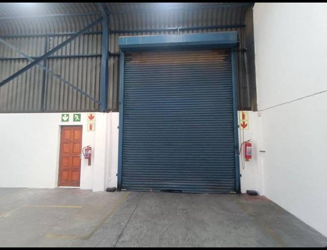 INDUSTRIAL PROPERTY TO RENT IN STRYDOM PARK
